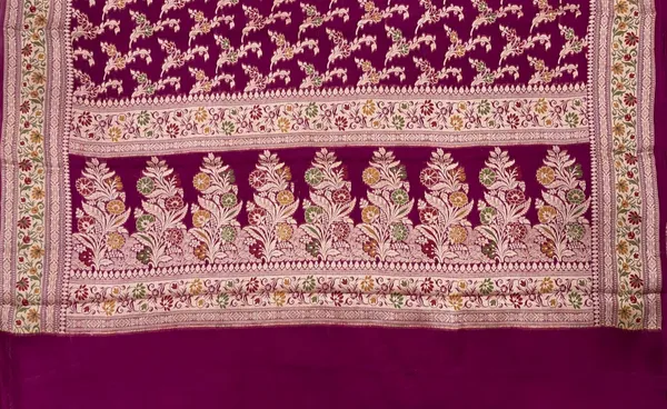 Humairah_Presents_Pure_Handloom_Purple_Chiffon_Alfi_Mina_Zari_Jaal_Minakari_Zari_Border_and_Floral_Big_Boota_Mina_Pallu_Saree_with_Purple_Blouse