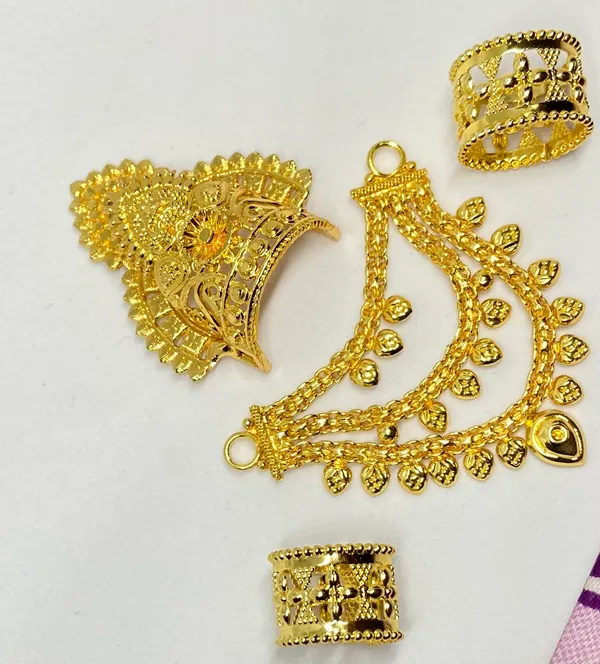 Golden_colour__Crown,_Necklace,_and_BANGLES_SET_FOR_2_NUMBER_LADDU_GOPAL_