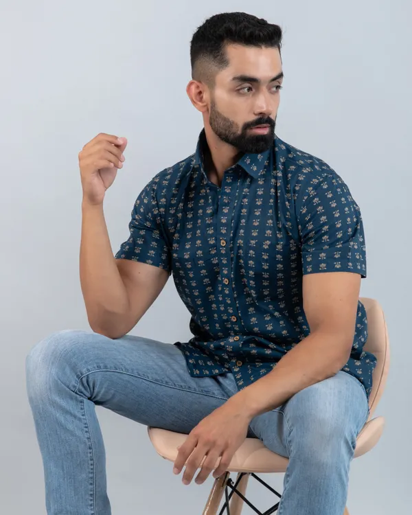 Elegant_Turquoise_Floral_Print_Regular_Fit_Casual_Cotton_Shirt_with_Spead_Collar