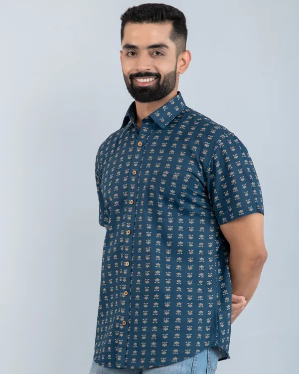 Elegant_Turquoise_Floral_Print_Regular_Fit_Casual_Cotton_Shirt_with_Spead_Collar