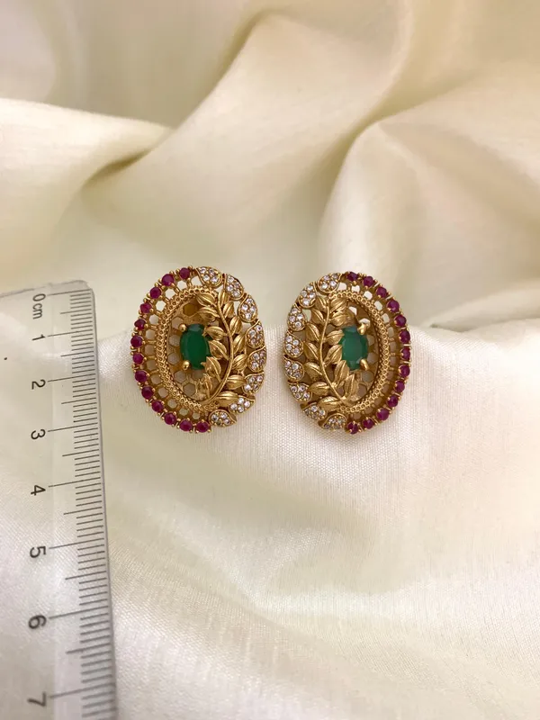 Leaf_Antique_Stud_Earrings