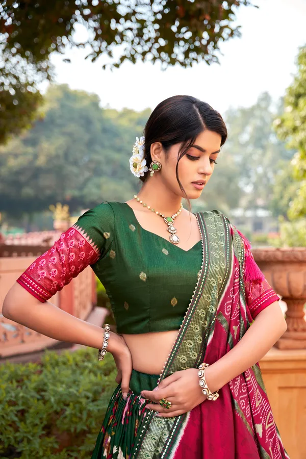 Green_Premium_&_Elegant_Dola_Silk_Lehenga_Choli_For_Women