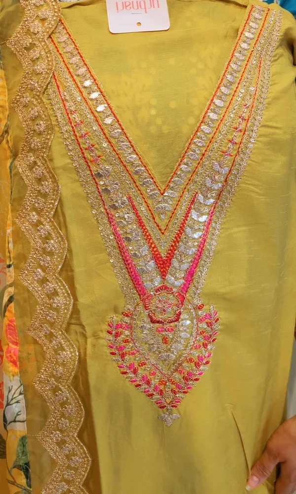 Yellow_Muslin_Un-Stitched_Suit_For_Women