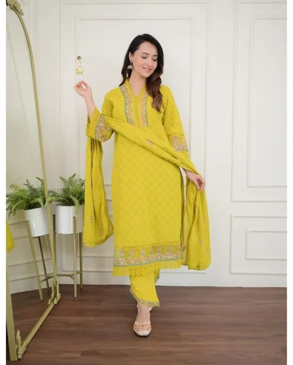 Yellow_Cotton_Chickenkari_Regular_Fit_Solid_Kurta_Pant_And_Dupatta_Set_For_Women