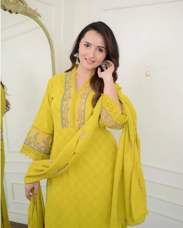 Yellow_Cotton_Chickenkari_Regular_Fit_Solid_Kurta_Pant_And_Dupatta_Set_For_Women