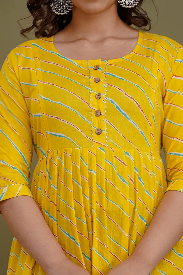 Yellow_Lahriya_Maternity_And_Feeding_Kurti