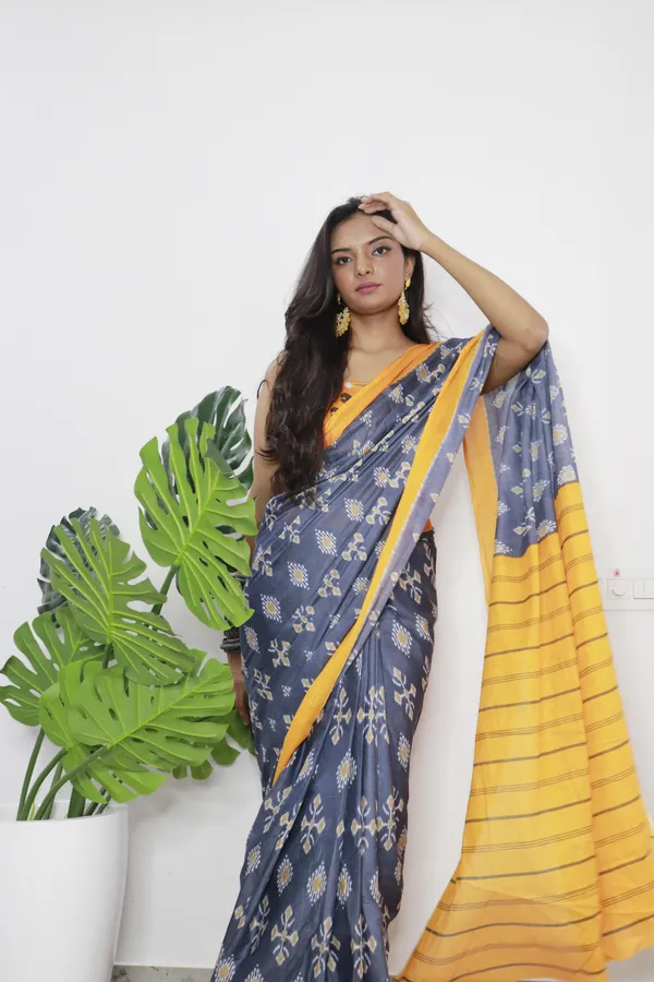 Ikkat_Print_Pure_Soft_Cotton_saree_With_Blouse_Piece
