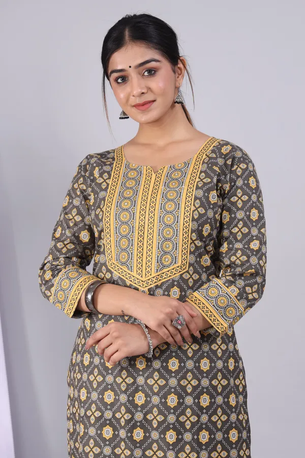 Grey_Pure_Cotton_Printed_Casual_Wear_Kurti_for_Women