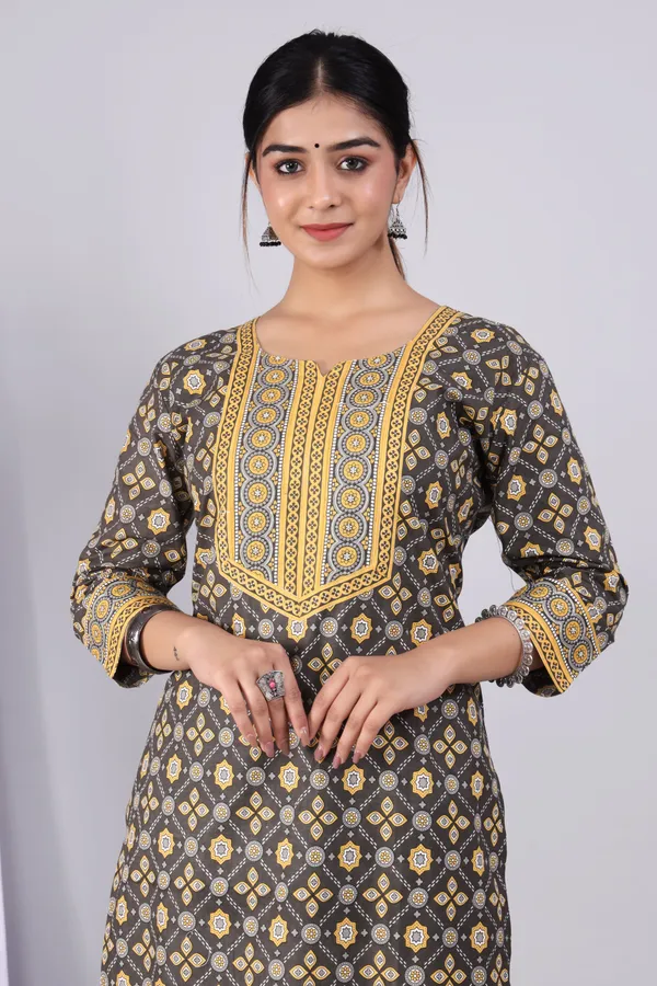 Grey_Pure_Cotton_Printed_Casual_Wear_Kurti_for_Women
