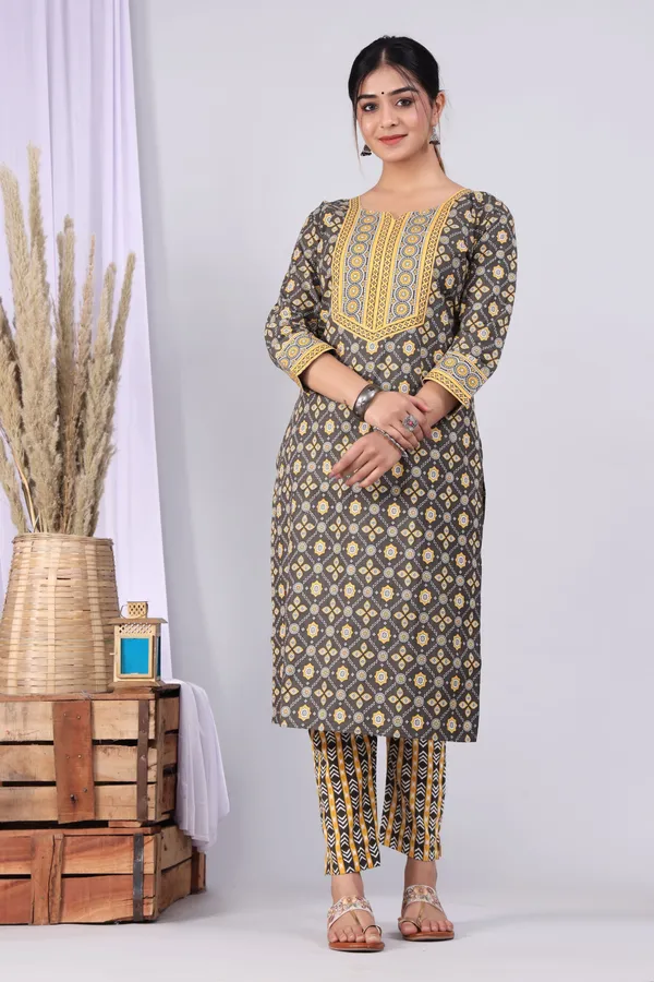 Grey_Pure_Cotton_Printed_Casual_Wear_Kurti_for_Women