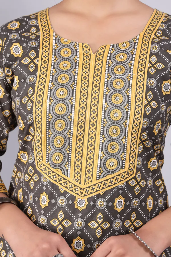 Grey_Pure_Cotton_Printed_Casual_Wear_Kurti_for_Women