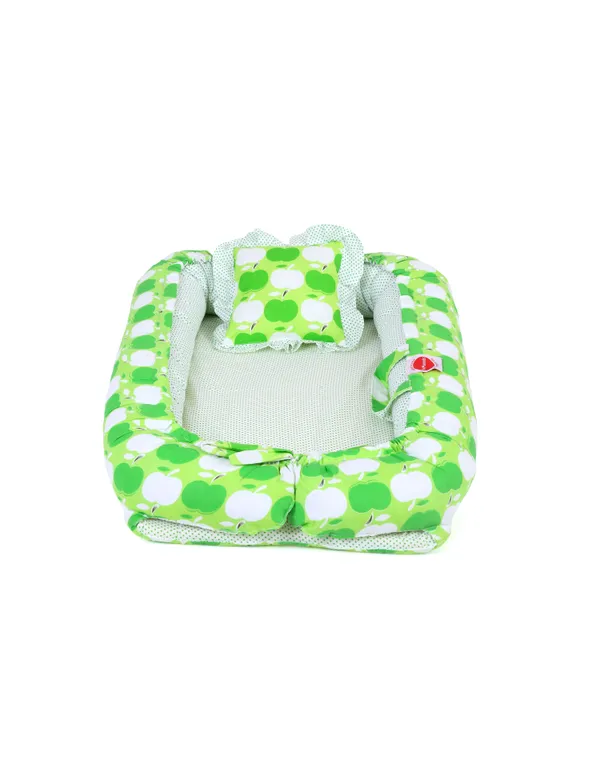 Apple_Print_New_Born_Baby_nest_Bedding_Set_Reversible_0-10_Months_(Green)