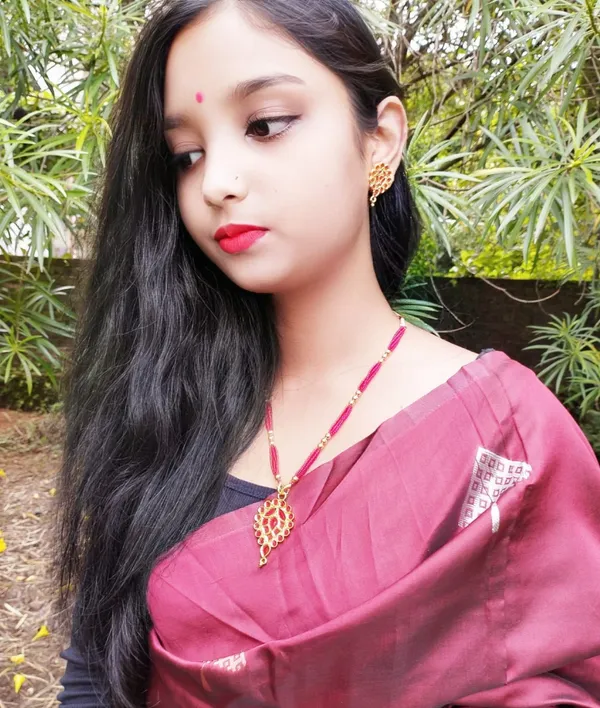 Assamese_Traditional_Red_Colour_Dugdugi_Tassel_Set_For_Women