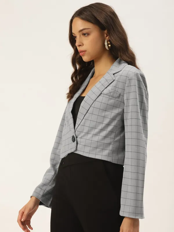 Zastraa_Women_Grey_Checked_Lapel_Collar_Cropped_Blazer