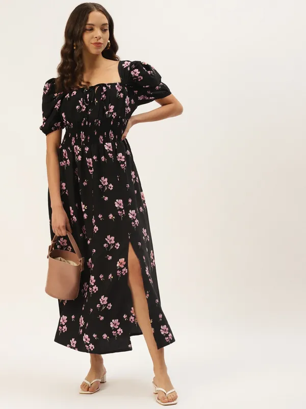 Zastraa_Women_Black_&_Pink_Floral_Print_Crepe_Maxi_Dress