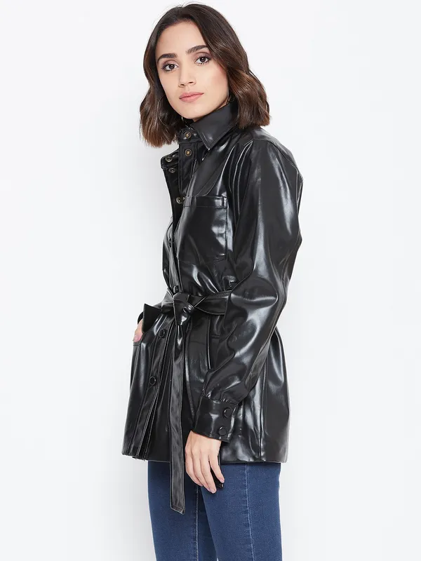 Black_Polyester_Jacket_For_Women