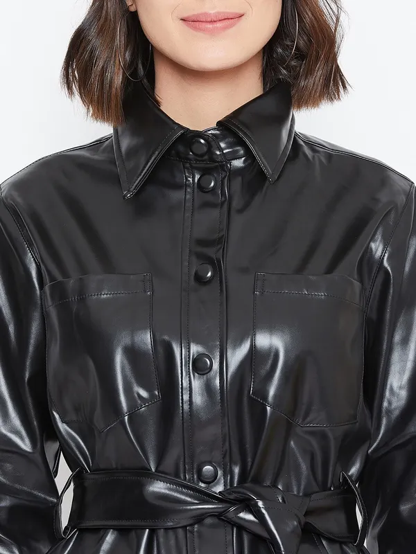 Black_Polyester_Jacket_For_Women