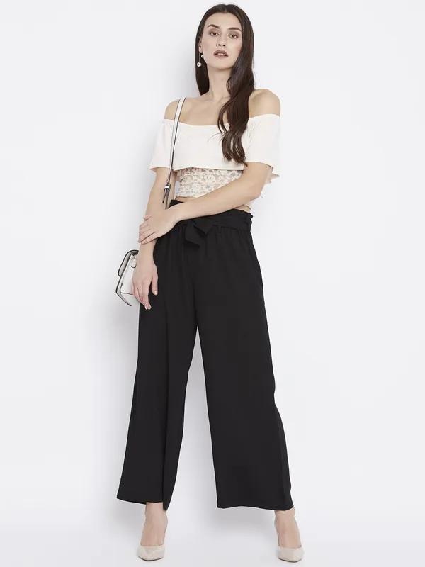 Zastraa_Relaxed_Women_Black,_Black_Trousers
