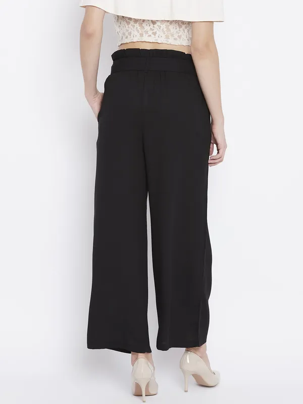 Zastraa_Relaxed_Women_Black,_Black_Trousers