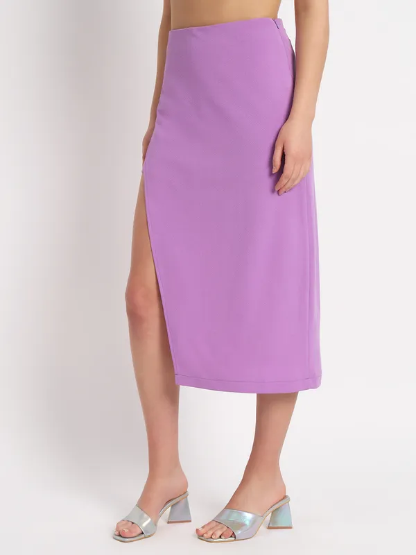 Zastraa_Solid_Side_Slit_Straight_Midi_Skirt_With_Attached_Inner_Shorts