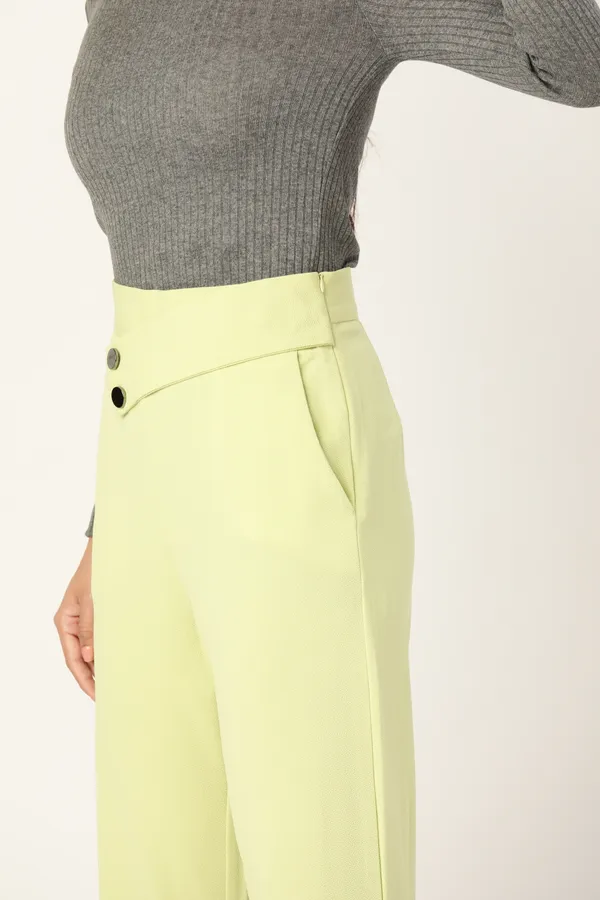 Zastraa_Women_Green_Solid_Smart_High-Rise_Parallel_Trousers