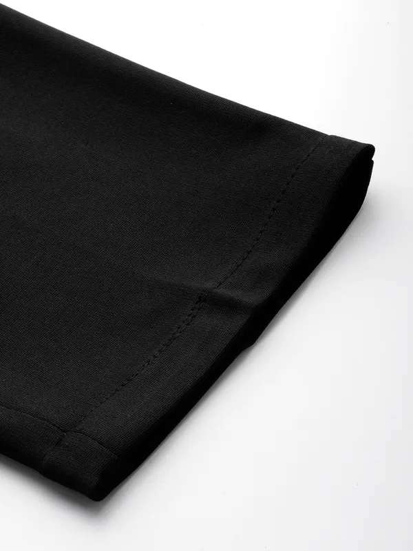 Zastraa_Women_Black_Solid_Smart_Tapered_Fit_High-Rise_Pleated_Trousers
