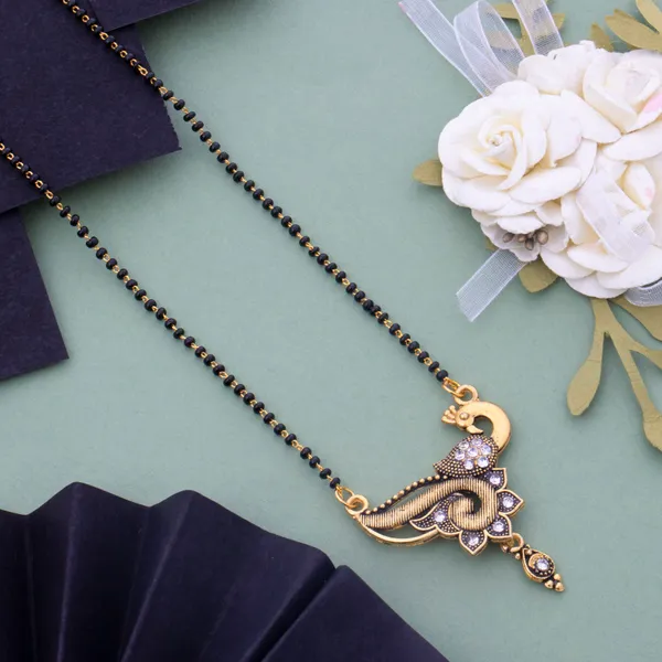 Gold_Designer_And_Stylish_Gold_Plated_Mangalsutra_For_Women