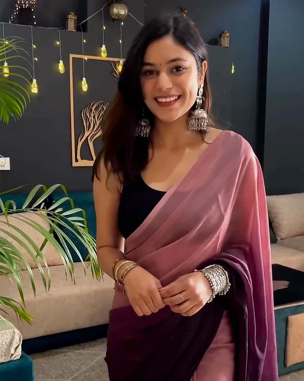 Wine_Color_1-Minute_Ready_To_Wear_Georgette_Saree_With_Blouse_Piece
