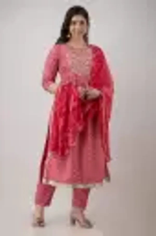 Women_Elegant_Red_Embroidery_Kurti_&_Pant_with_Dupatta_Set