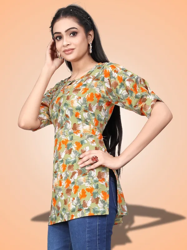 Green_Crepe_Floral_Canada_Regular_&_Office_Wear_Tops