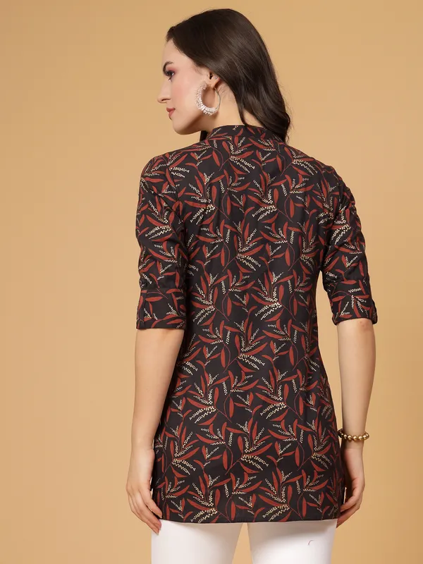 Black_Viscose_Printed_Short_Kurti