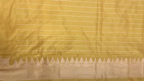 Humairah_Pure_Handloom_Olive_Green_Katan_Silk_Kadhwa_Floral_Zari_Booti_with_Kadhwa_Zari_Border_and_Olive_Green_Stripe_Blouse