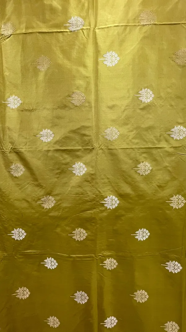 Humairah_Pure_Handloom_Olive_Green_Katan_Silk_Kadhwa_Floral_Zari_Booti_with_Kadhwa_Zari_Border_and_Olive_Green_Stripe_Blouse