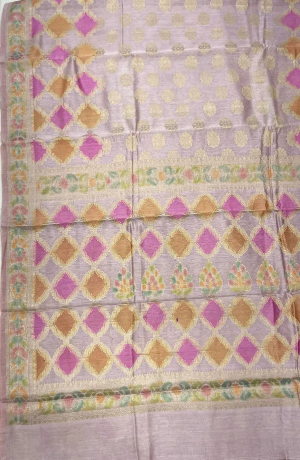 Humairah_Pure_Handloom_Light_Purple_Cotton_Silk_Zari_Booti_with_Rangkaat_Banarasi_Zari_Hand_Painted_Floral_Pallu_and_Zari_Border_with_Light_Purple_Blouse