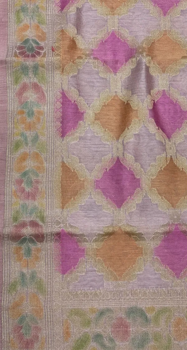 Humairah_Pure_Handloom_Light_Purple_Cotton_Silk_Zari_Booti_with_Rangkaat_Banarasi_Zari_Hand_Painted_Floral_Pallu_and_Zari_Border_with_Light_Purple_Blouse
