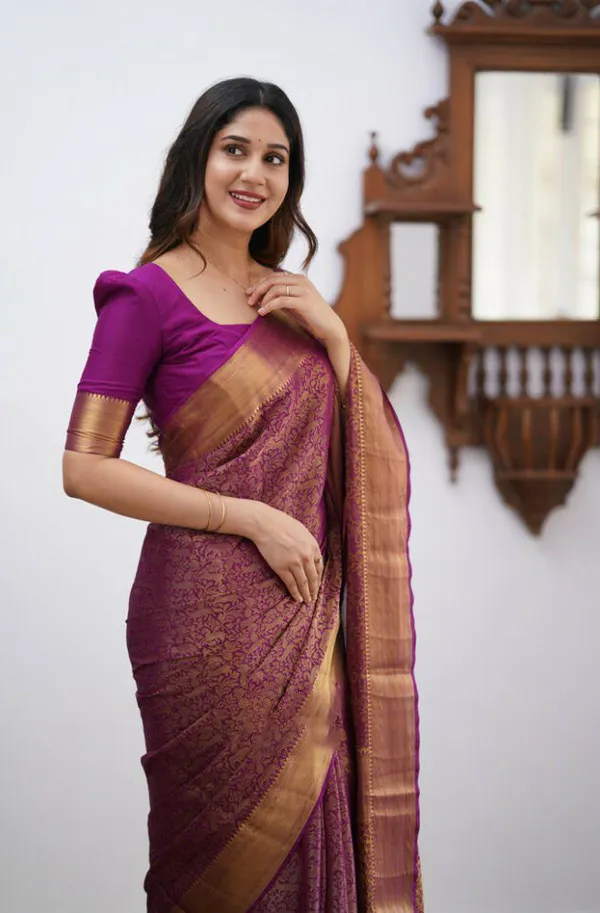 Banarasi_Semi-Silk_Saree_with_Unstiched_Blouse_Piece