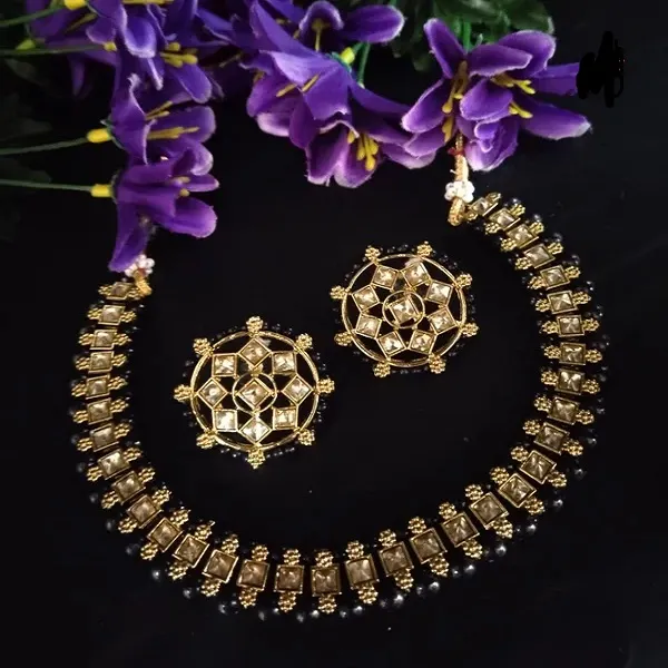 Pearl_Necklace_Gold_Plated_Latest_Stylish_Choker_Set_For_Women_.