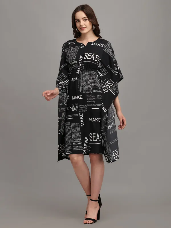 Black_&_White_Text_Paper_Print_Kaftan_Dress