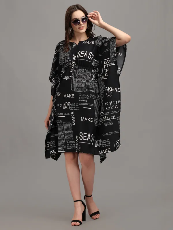 Black_&_White_Text_Paper_Print_Kaftan_Dress