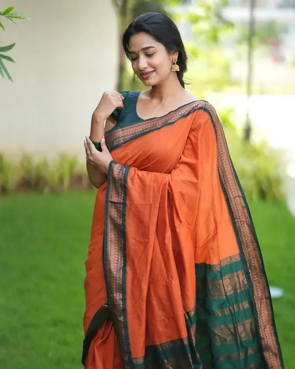 Orange_Woven_Kanjivaram_100%_Pure_Silk_Saree_with_Free_Saree_Cover