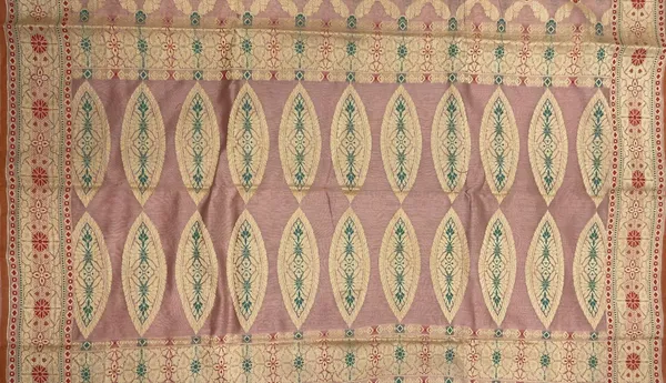 Humairah_Presents_Light_Mauve_Cotton_Golden_Zari_Striped_Mina_Jaal_with_Minakari_Zari_Border_and_Big_Pallu_with_Mauve_Blouse