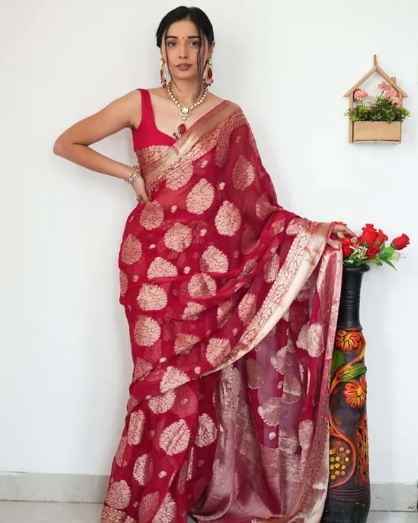 Red_Color_Ready_To_Wear_Soft_Banarasi_Silk_Saree_With_Golden_Zari_Work