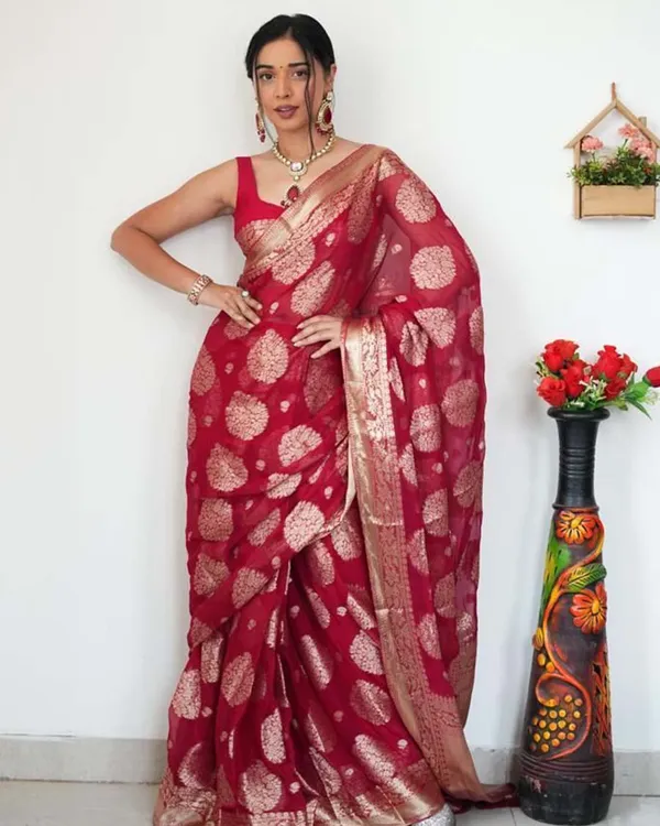 Red_Color_Ready_To_Wear_Soft_Banarasi_Silk_Saree_With_Golden_Zari_Work