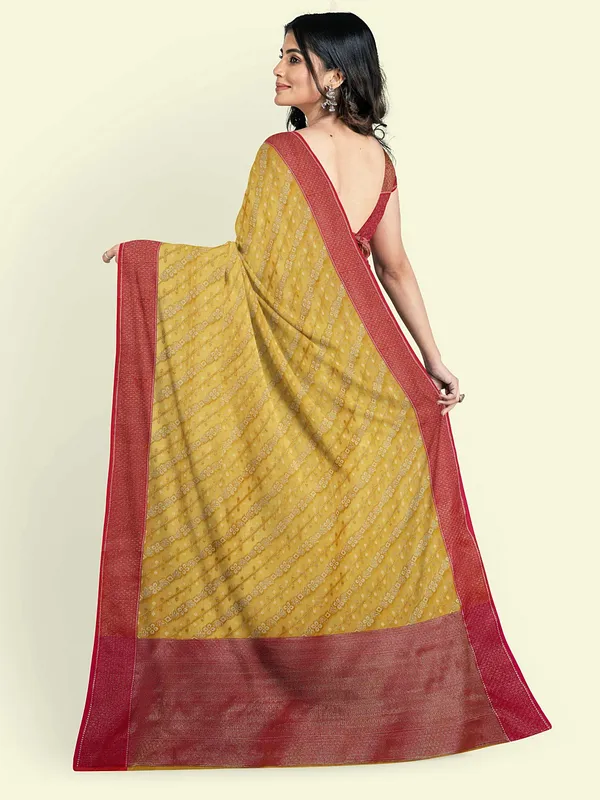 Yellow_Cotton_Blend_Banarasi_Sarees_For_Women