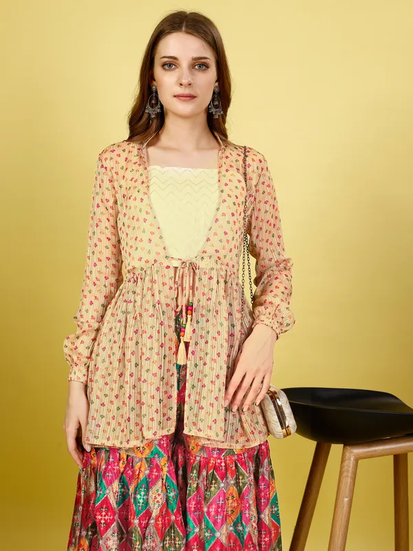 Blossom_Floral_Printed_Top,_Blouse,_and_Gharara_Set