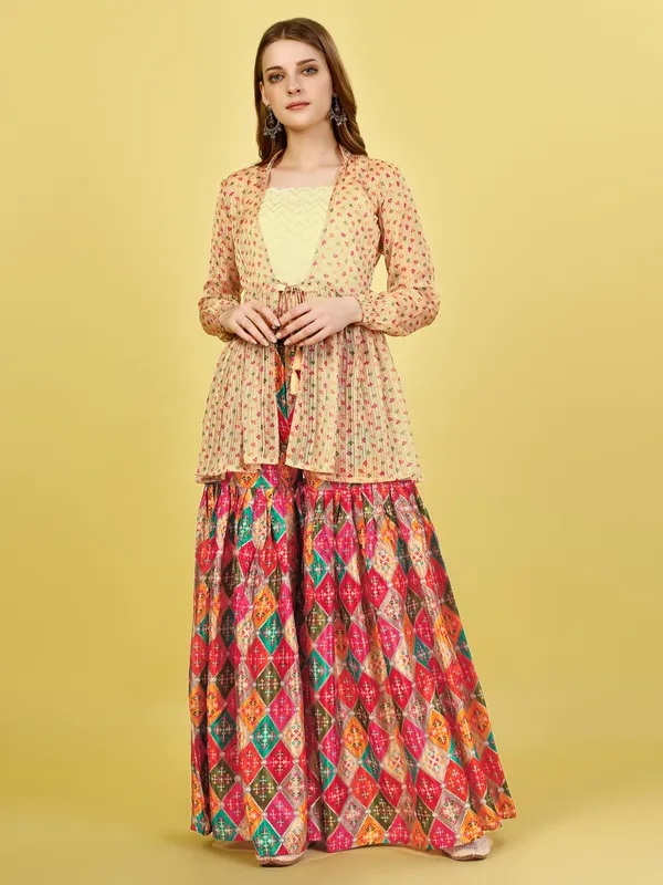 Blossom_Floral_Printed_Top,_Blouse,_and_Gharara_Set