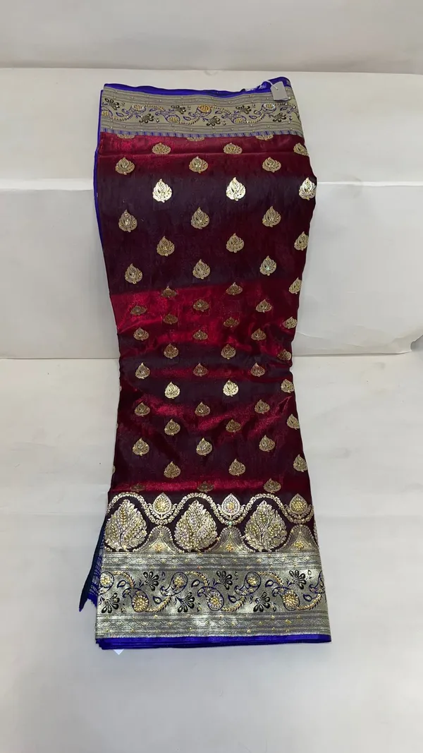 Humairah_Presents_Brown_Stone_Work_Golden_Zari_Booti_with_Contrast_Blue_Paisely_Lehariya_Pallu_Zari_Border_with_Blue_Blouse_Banarasi_Saree