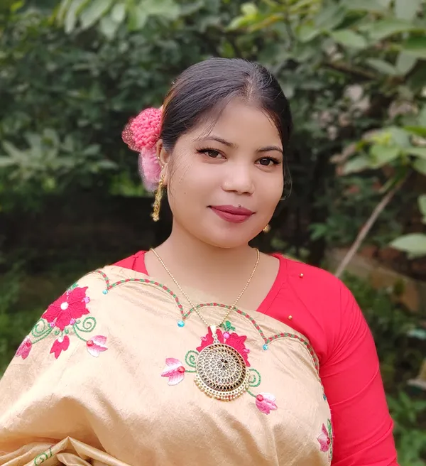 Assamese_Traditional_Gold_Plated_Black_Colour_Japi_Chain_Jewellery_Set_For_Women