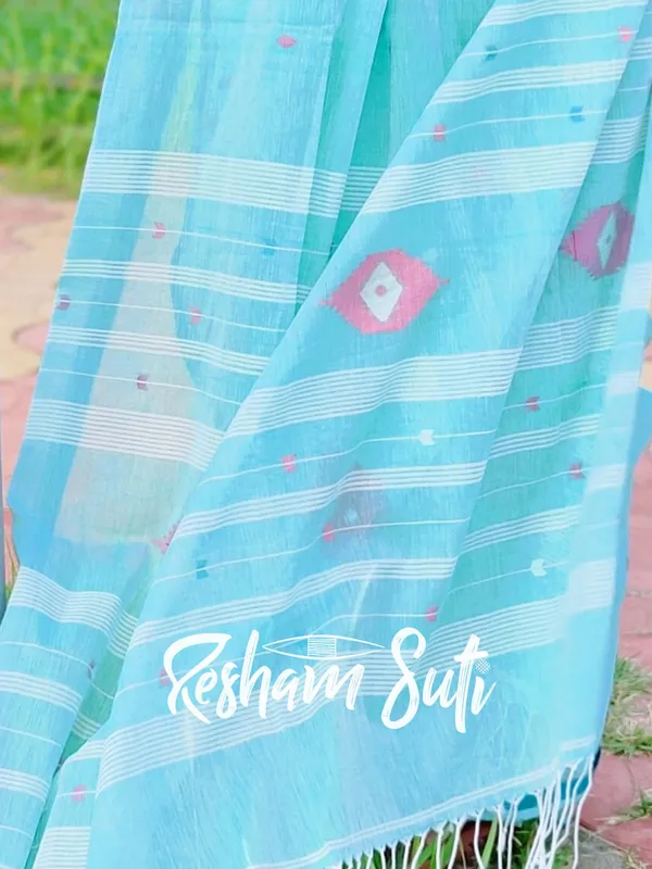 Ice_Blue_Handwoven_Cotton_Jamdani_Saree-Ek_Poshla_Brishti