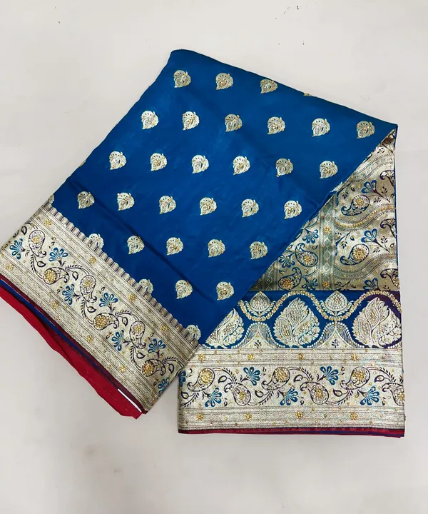 Humairah_Presents_Indigo_Blue_Stone_Work_Golden_Zari_Booti_with_Contrast_Maroon_Paisely_Lehariya_Pallu_Zari_Border_with_Maroon_Blouse_Banarasi_Saree